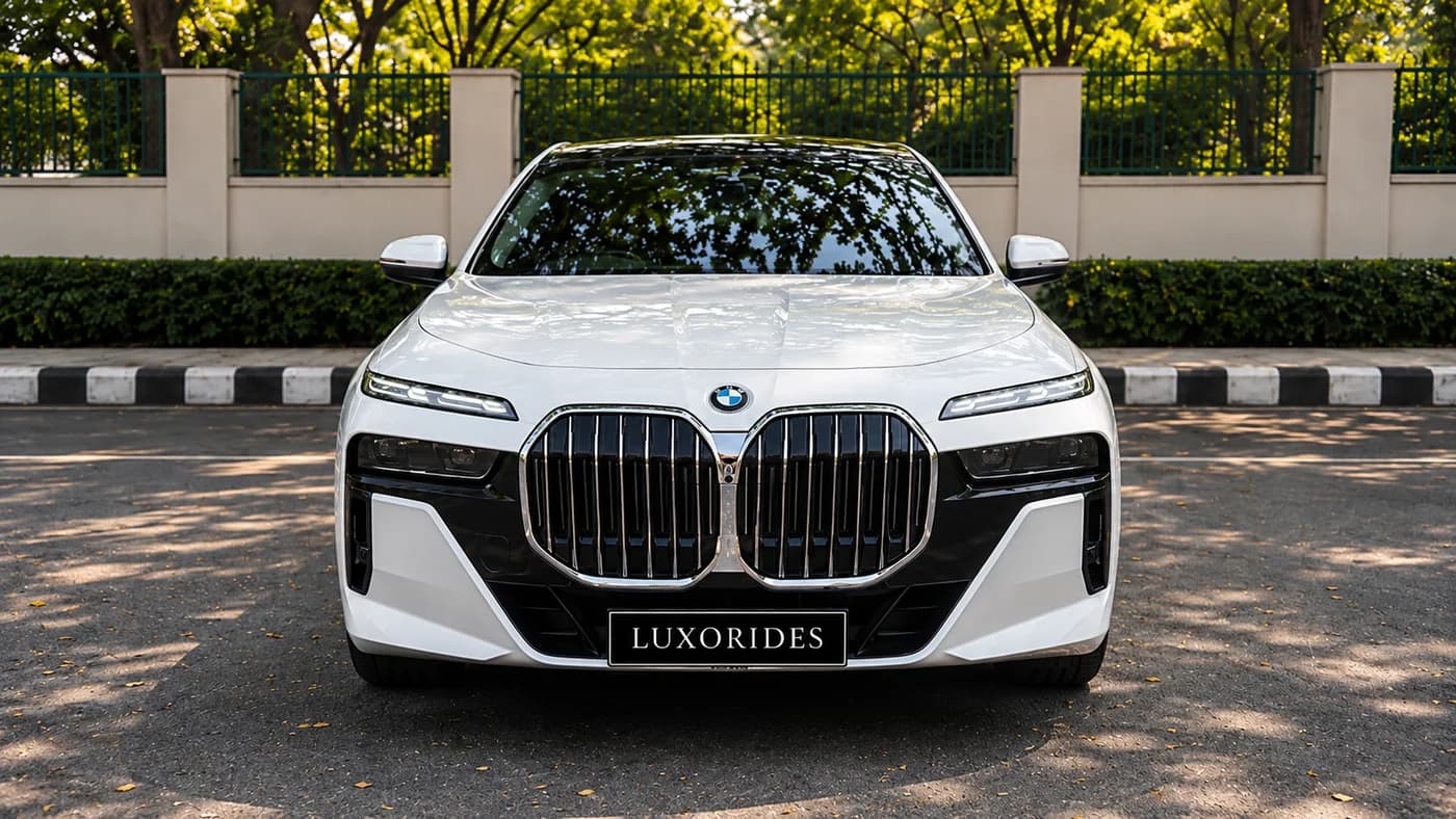 BMW 7 Series exterior view 1