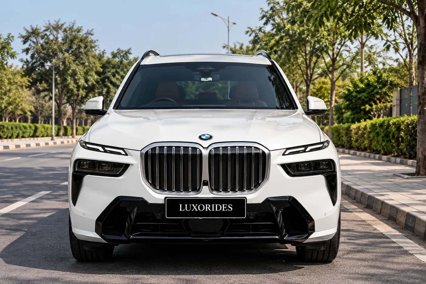 BMW X7 white exterior view 1