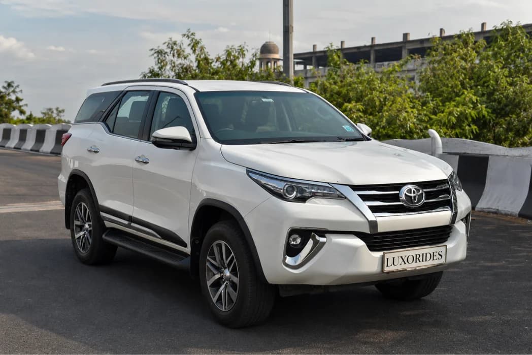 Toyota Fortuner wedding car exterior